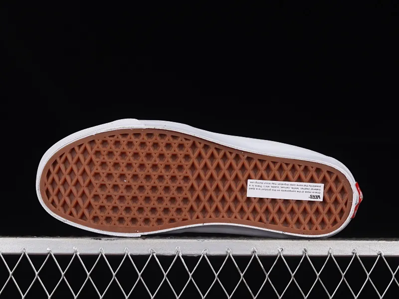 All categories Vans Vans series Vans Mid Vans China Vans Vault OG SK8-Mid Lx Vans high-end branch simple black and white mid-top casual sneakers VN0A4BVCBA2